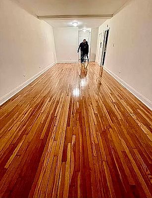 3rd image of 16201 Highland Ave #4S