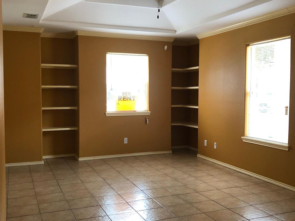 1st image of 1706 W Bronze St APT 4