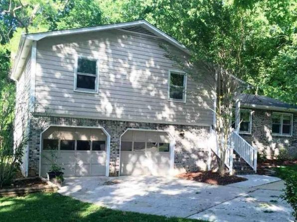 13003 Chimney Springs Cir SE