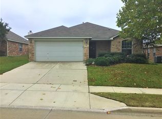 6104 Tilapia Dr, Fort Worth, TX 76179