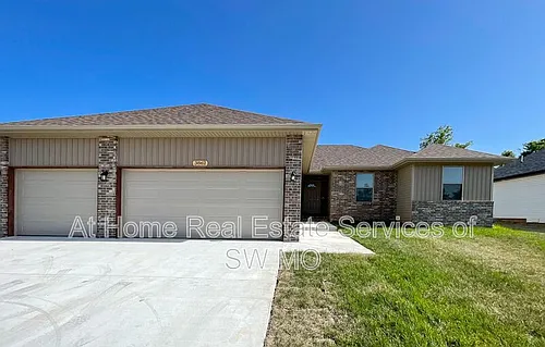 3862 W Linwood St Photo 1