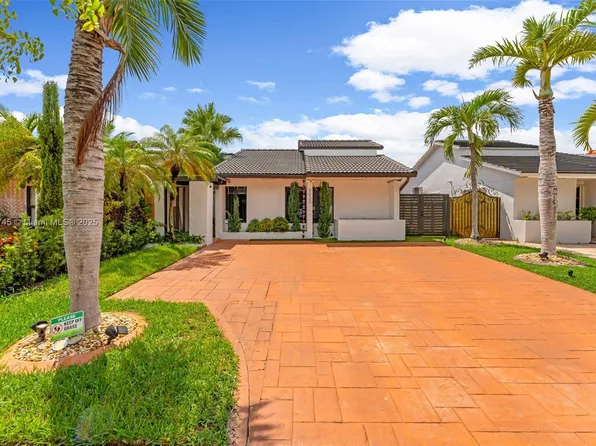 9032 SW 8th Ter, Miami, FL 33174