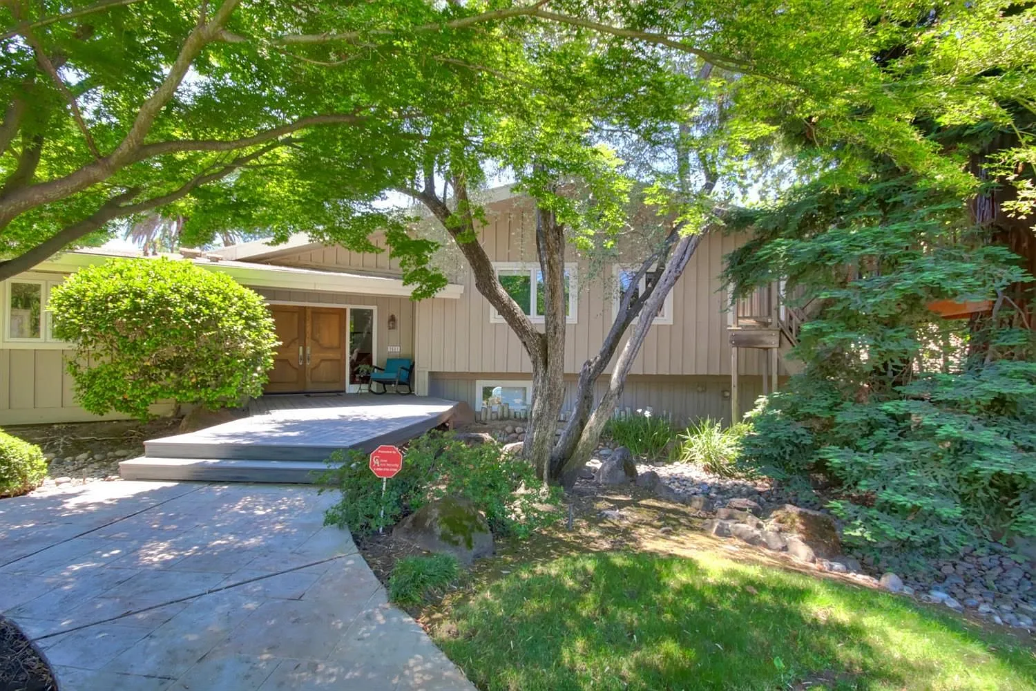 1661 Del Dayo Dr photo 1