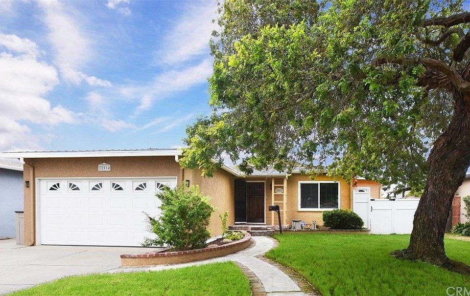 1st image of 22514 Evalyn Ave