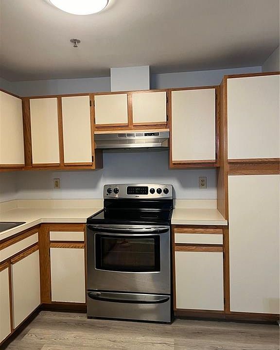 Rivers Edge Condominiums 111 Dekoven Dr Middletown CT Zillow