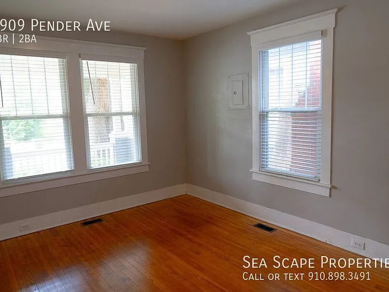 1909 Pender Ave — Photo 33