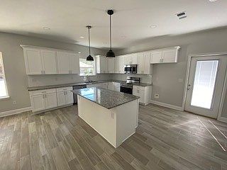 4th image of 3125 Seahorse Rd