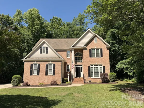 6000 Hunter Ln, Matthews, NC 28104