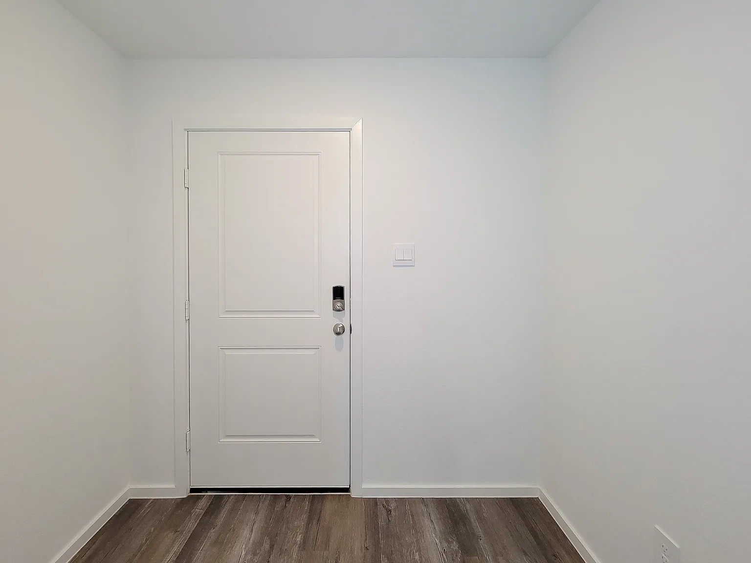 4 bed, 1572 sqft, $1,800 — Photo 3
