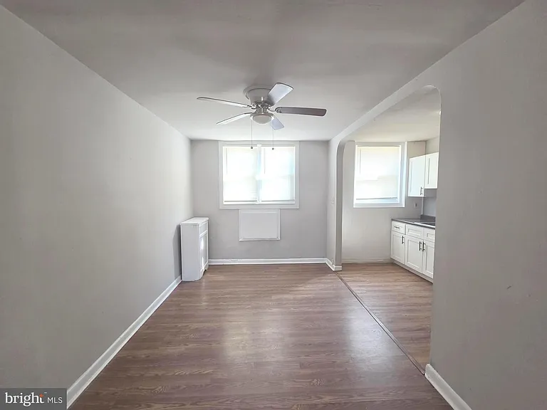 1461 Lardner St — Photo 3