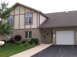 177 Saenz Ln, Joliet, IL 60436