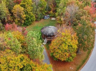 182 Michaels Dr, Bennington, VT 05201