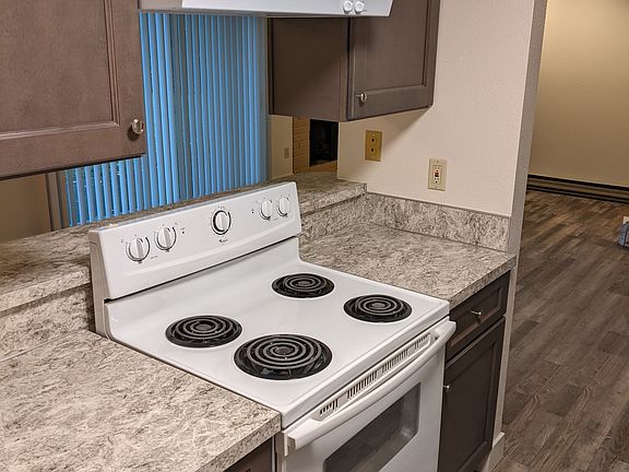 2nd image of 1220 East St SE APT 5