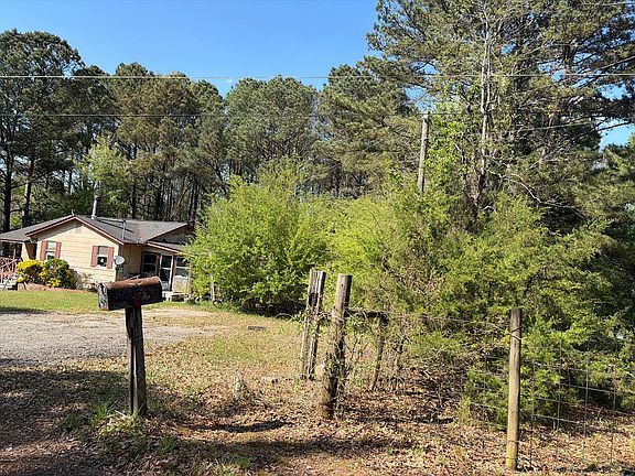 2nd image of 370 Murphy Rd