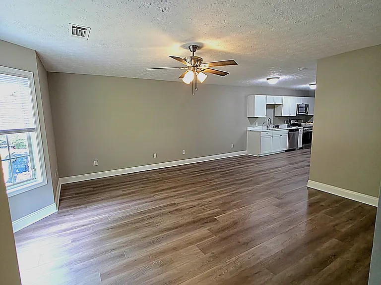 259 Westchester Cir #1 — Photo 3