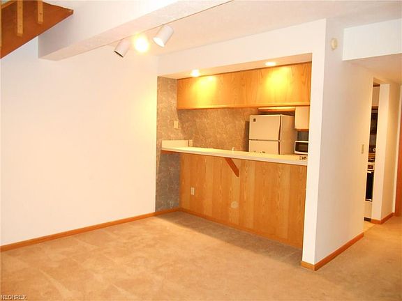 5th image of 2135 Pinebrook Trl