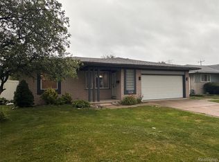 38382 Beecher Dr, Sterling Heights, MI 48312
