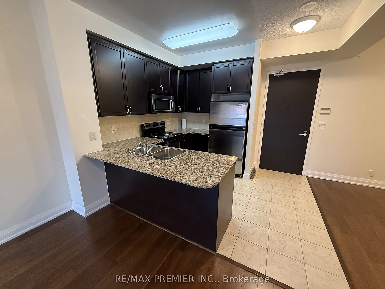 2 bed, $2,500 — Photo 2
