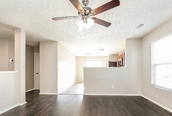 3rd image of 1102 Bannack Dr