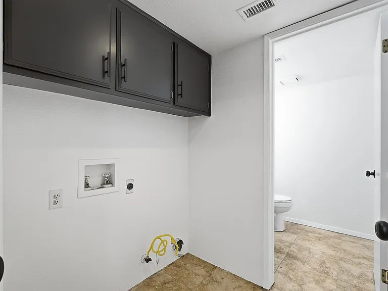 7908 Coulter Pine Ct — Photo 13