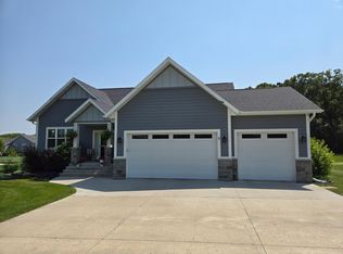 1837 Spruce Grove Trl, Detroit Lakes, MN 56501