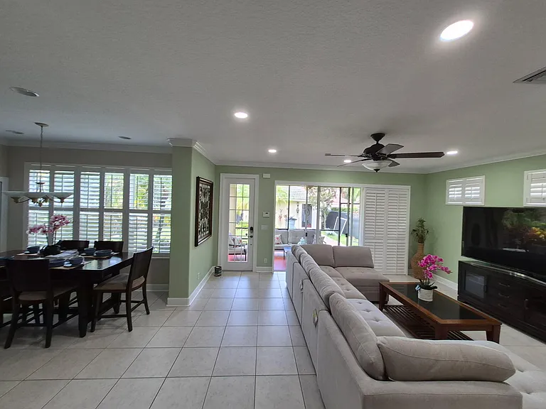8212 Calterra Dr — Photo 13