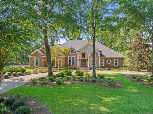 206 Timberton Dr, Hattiesburg, MS 39401