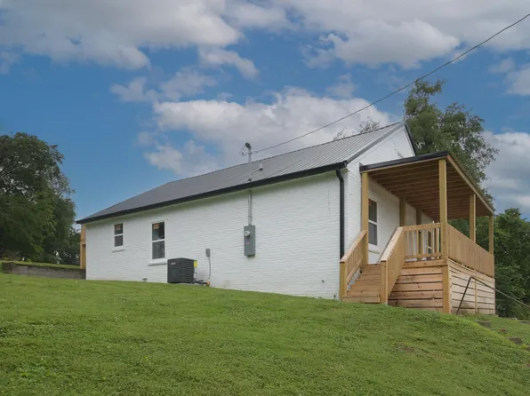 34 White Ave, Mount Sterling, KY 40353