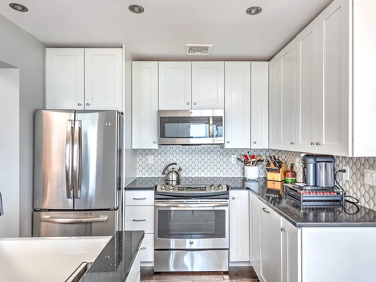 23 Fort Pond Rd — Photo 10