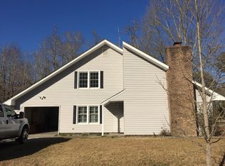 827 Fields Rd, New Bern, NC 28560