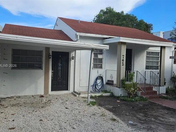 742 SW 10th St, Miami, FL 33130