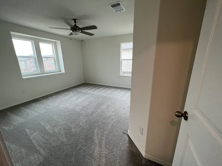 Second floor : bedroom 2