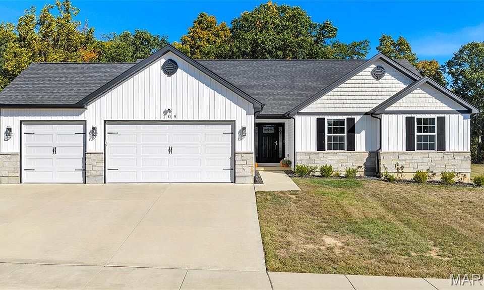 1st image of 105 Providence Ridge Ct