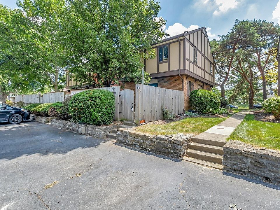 1st image of 7558 Knights Knoll Ct