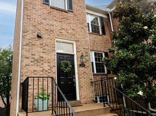 2119 Hutchison Grove Ct, Falls Church, VA 22043
