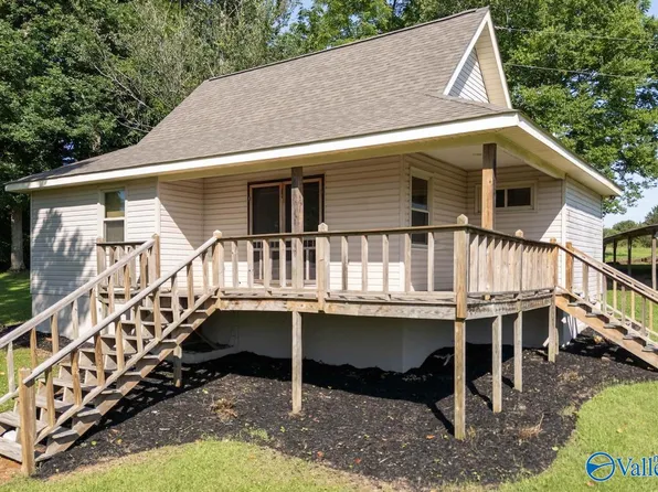 2064 Charity Ln, Hazel Green, AL 35750