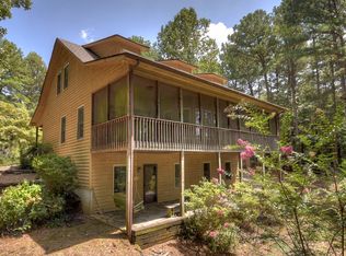 202 Mountain Springs Cir, Ellijay, GA 30536