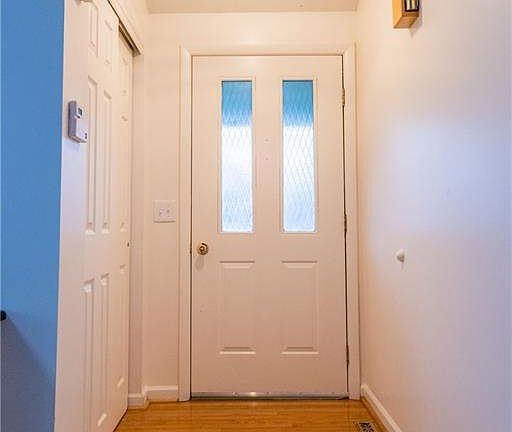 2nd image of 8 Alicia Cir