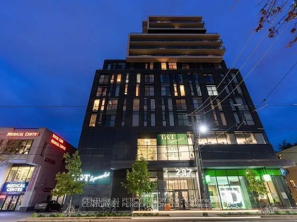 297 College St, Toronto, ON