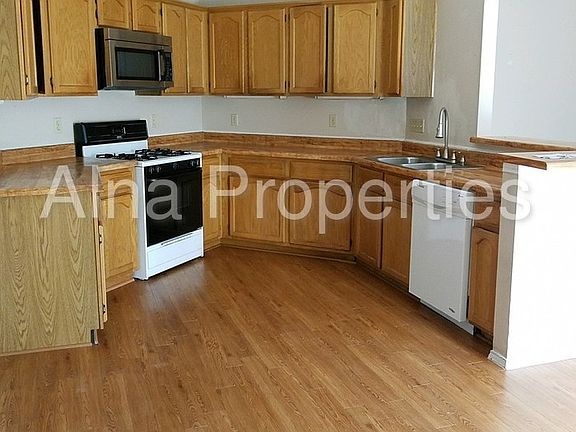 5th image of 813 Aspen Dr
