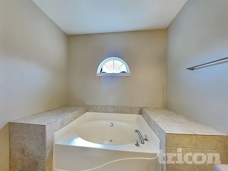 119 Cherokee Dr — Photo 10