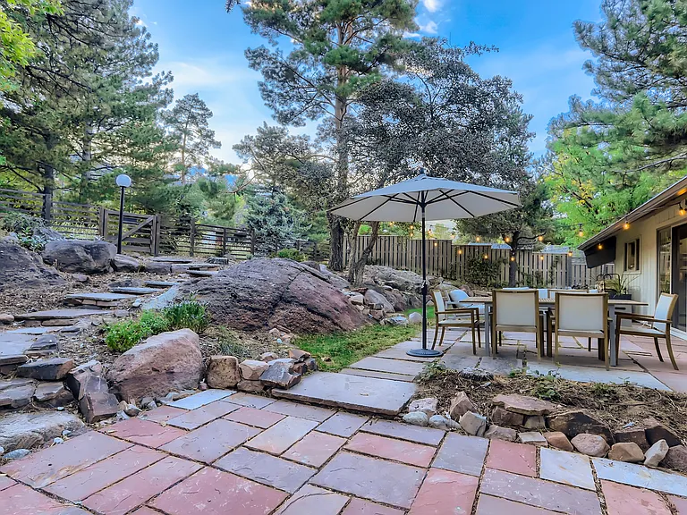 342 Hollyberry Ln — Photo 19