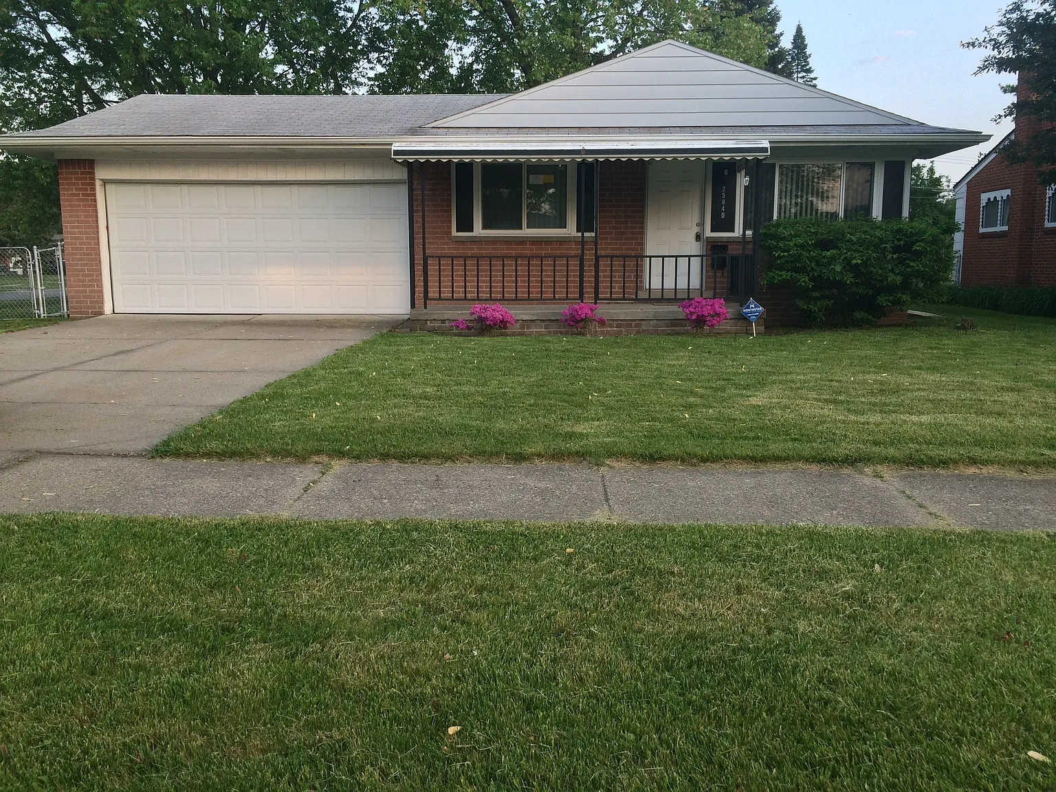 25840 Thomas Dr photo 1