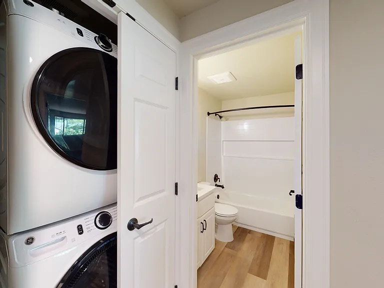One Bedroom Deluxe - 700 Sq Ft One Bedroom Deluxe - 700 Sq Ft