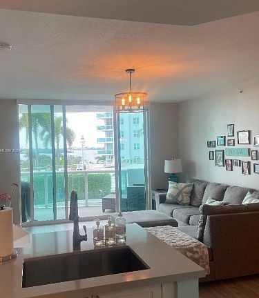 3rd image of 659 Harbor Island Dr #659