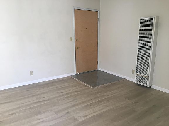 2nd image of 1245 Calle Oriente APT 4