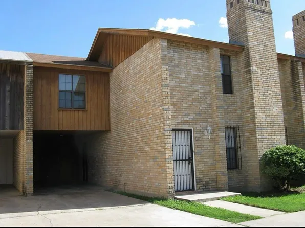 2600 E Montgomery St APT 18, Laredo, TX 78043