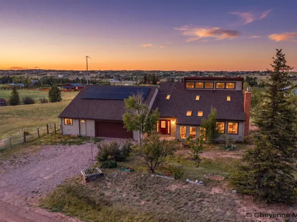 2008 Eagle Dr, Cheyenne, WY 82009