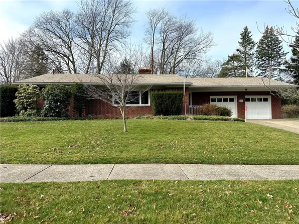 326 Colorado Dr, Erie, PA 16505