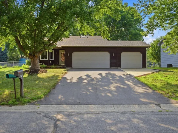 12801 Belle Aire Dr, Champlin, MN 55316